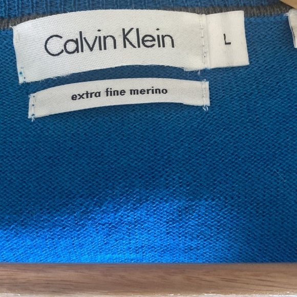 Calvin Klein Mens Merino Wool Sweater Size L Cobalt Blue V Neck Preppy Grandpa - Picture 9 of 9
